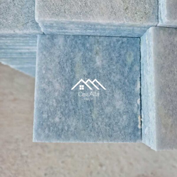 ÁGUA MARINHA - (SKY BLUE) <br> 10cm x 10cm <br> (valor por m²)